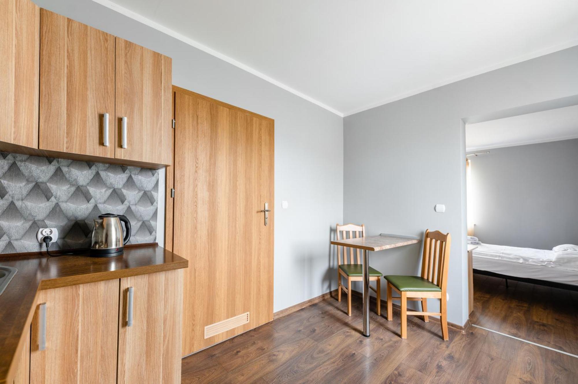 Sleep&Go Bed and Breakfast Lubliniec Exteriör bild