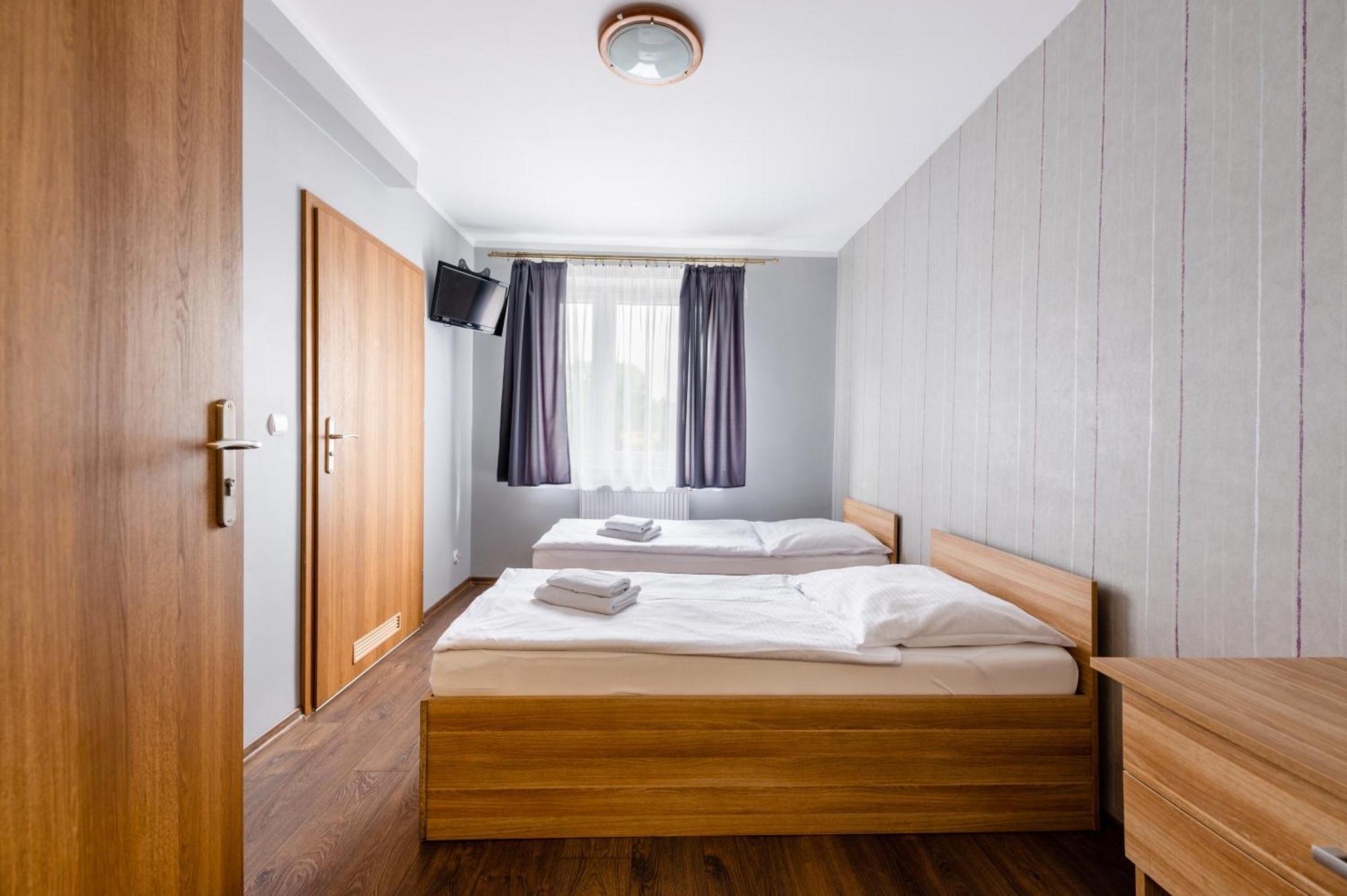 Sleep&Go Bed and Breakfast Lubliniec Exteriör bild