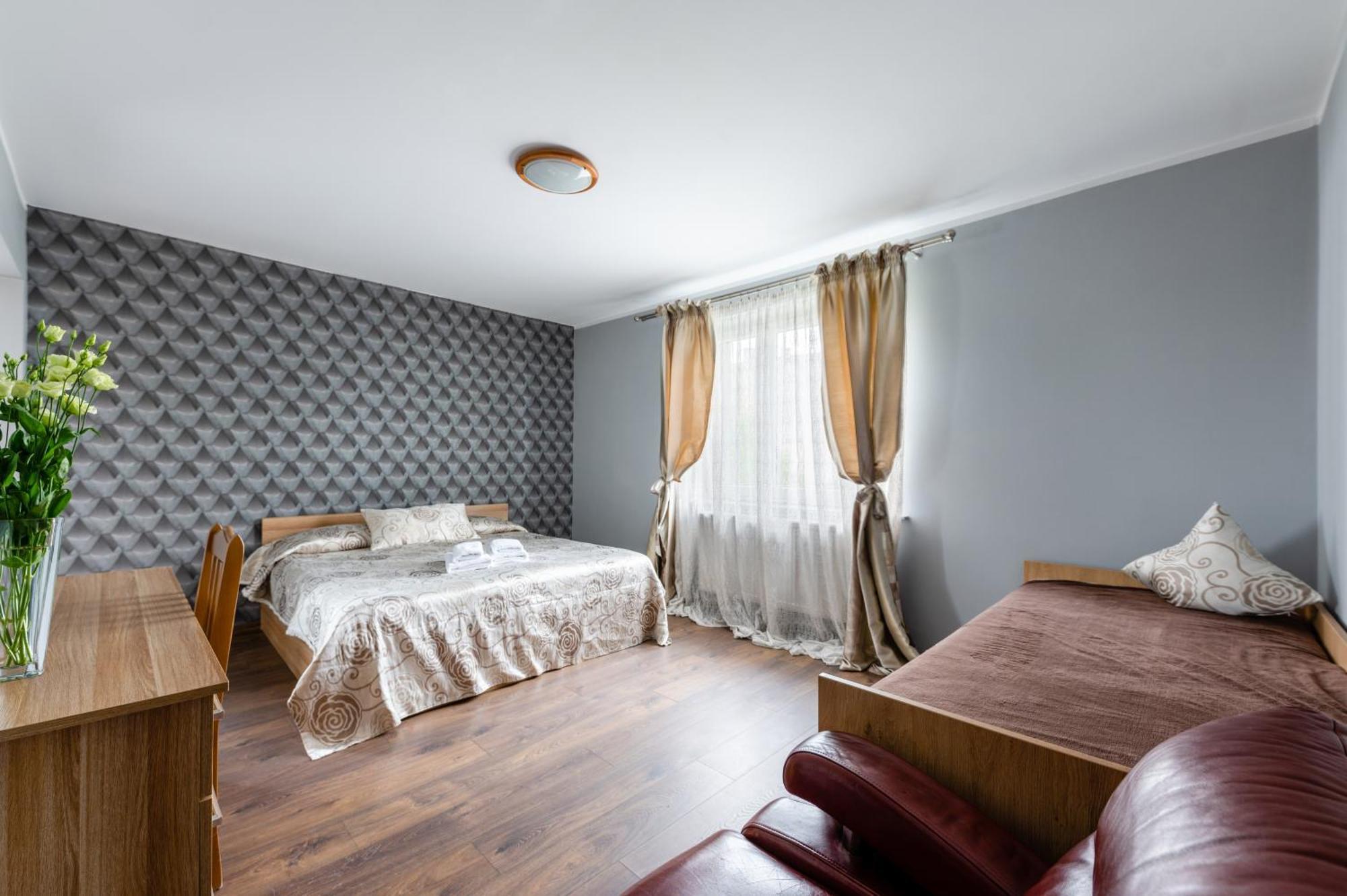 Sleep&Go Bed and Breakfast Lubliniec Exteriör bild
