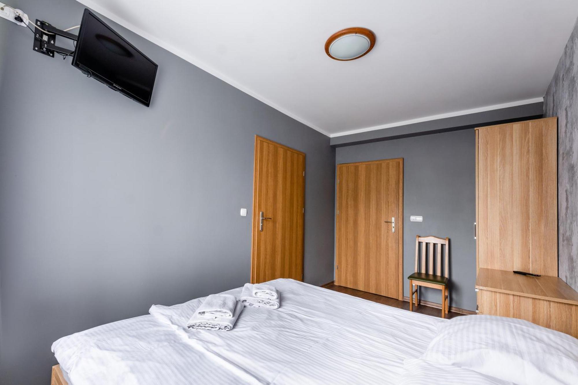 Sleep&Go Bed and Breakfast Lubliniec Exteriör bild