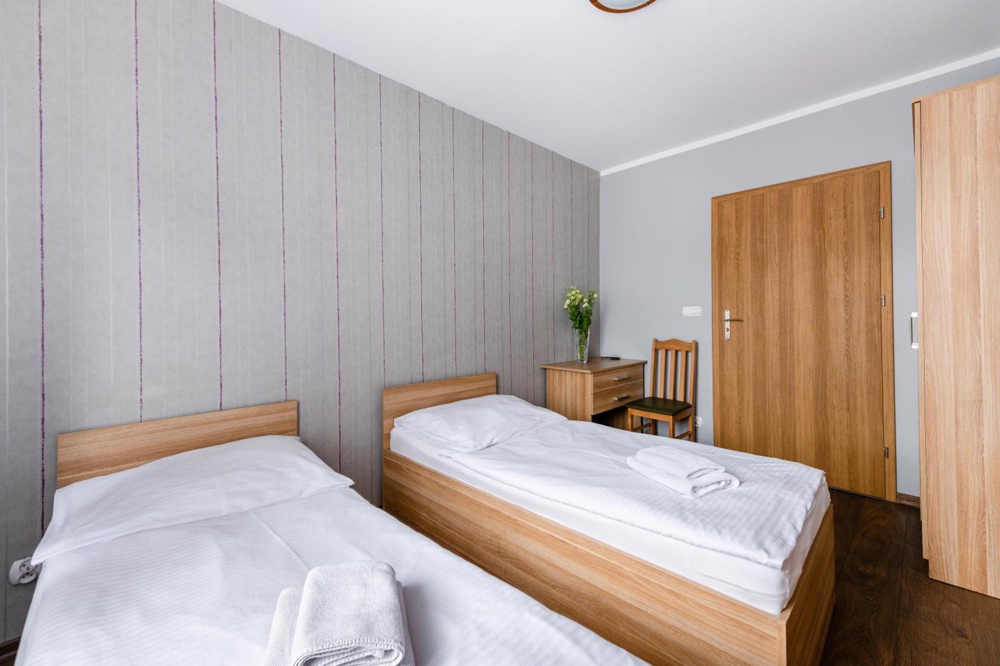 Sleep&Go Bed and Breakfast Lubliniec Exteriör bild