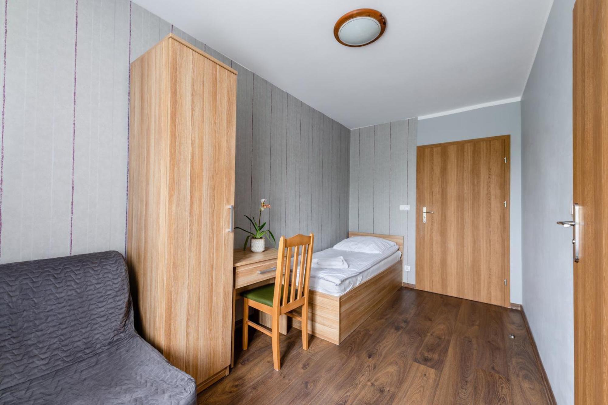 Sleep&Go Bed and Breakfast Lubliniec Exteriör bild
