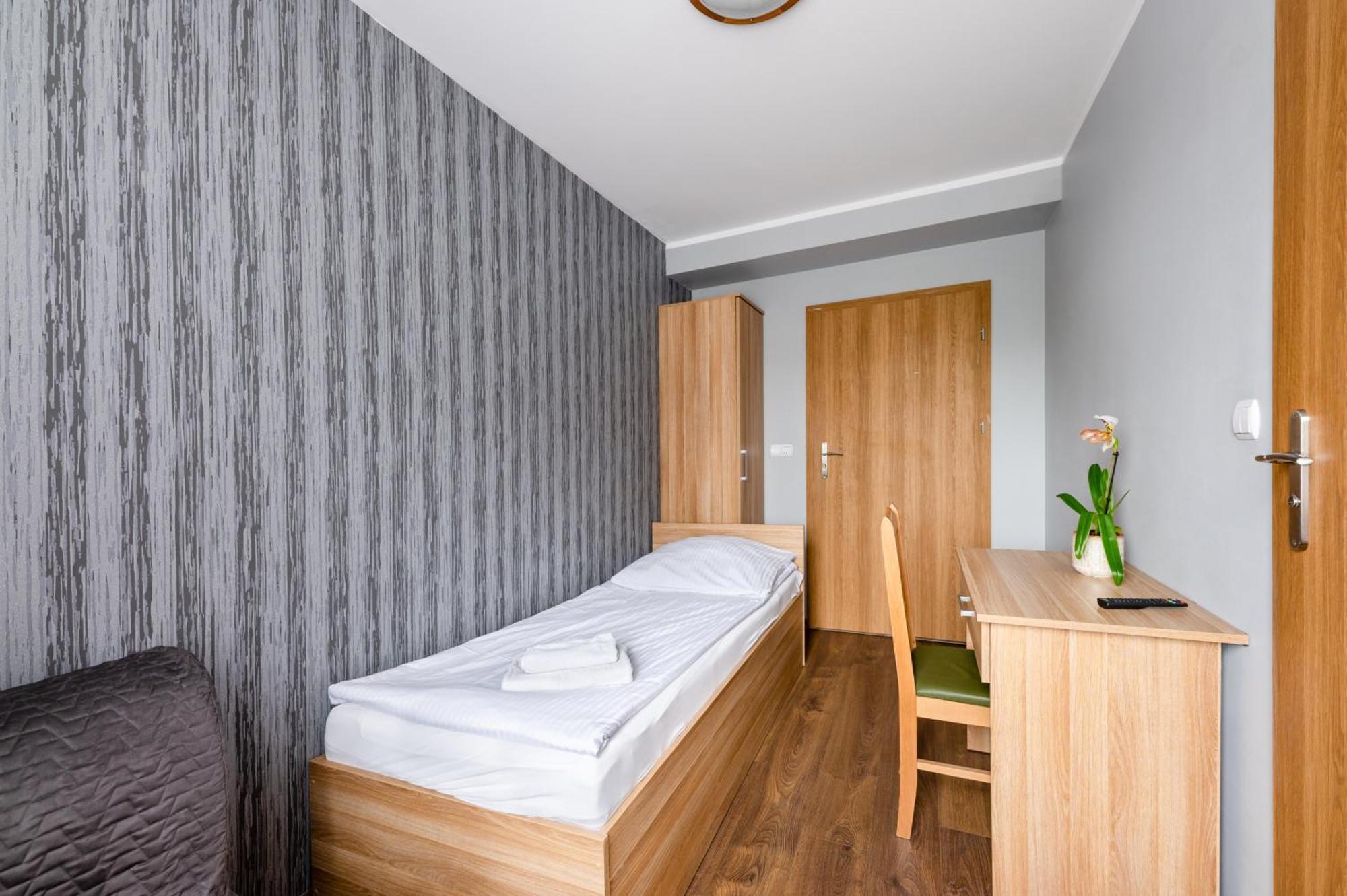 Sleep&Go Bed and Breakfast Lubliniec Exteriör bild