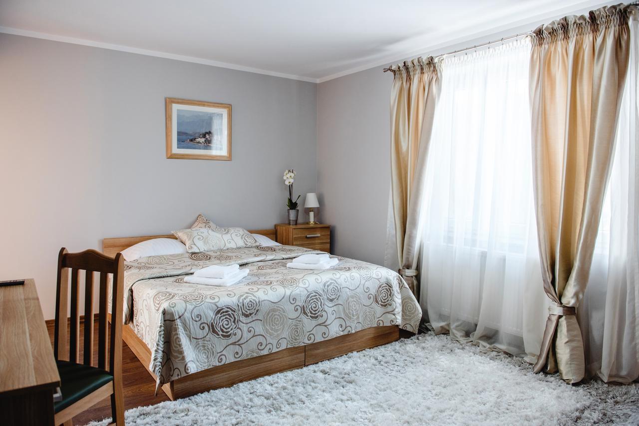 Sleep&Go Bed and Breakfast Lubliniec Exteriör bild